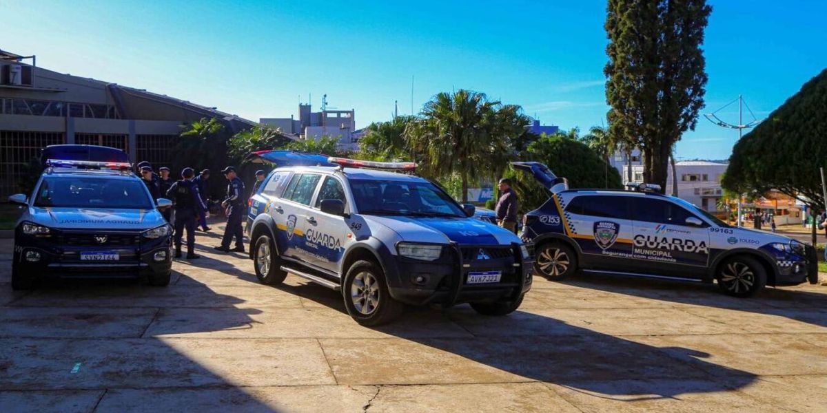 Guarda Municipal de Toledo realiza ação junto às pessoas em situação de rua na Catedral