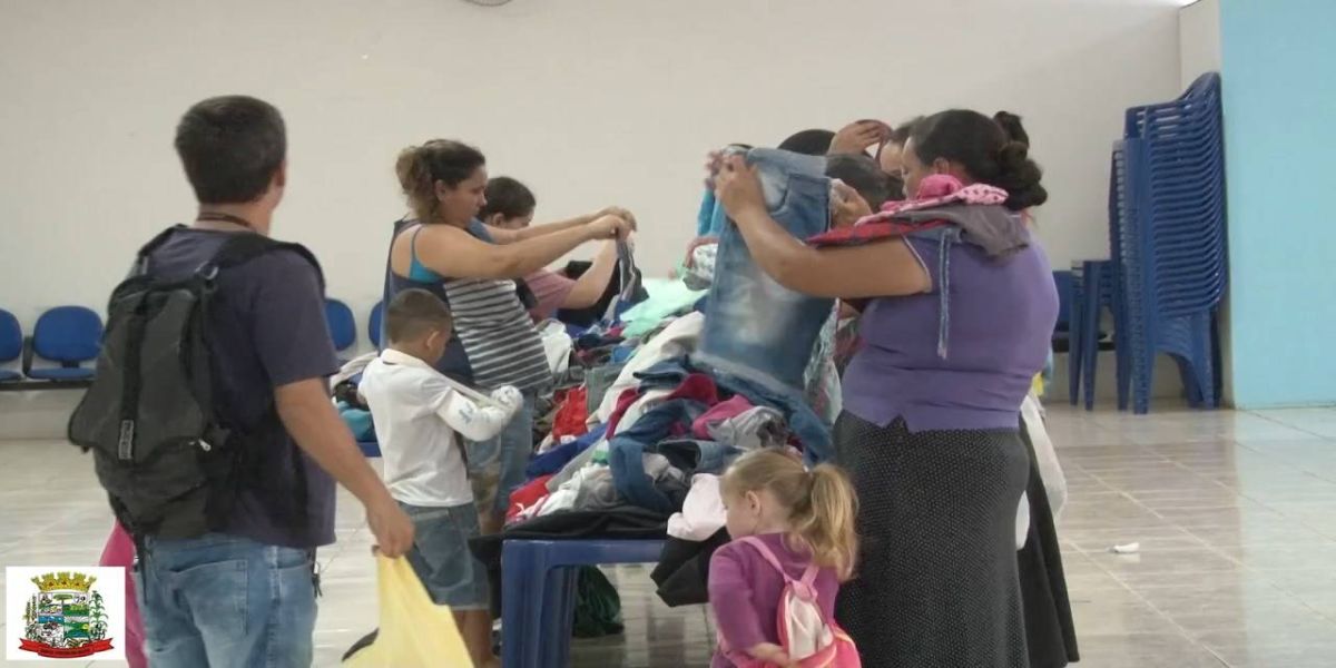 Prefeitura de Santa Tereza do Oeste promove distribuição de doações para a comunidade necessitada