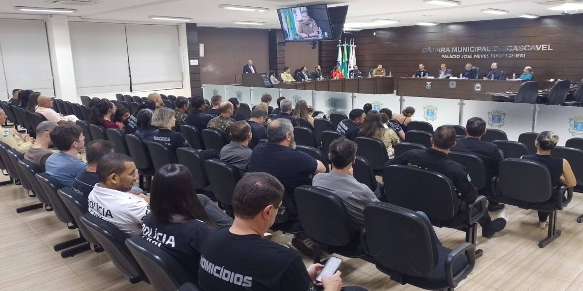 Delegacia de Homicídios de Cascavel recebe homenagem por excelência em serviço