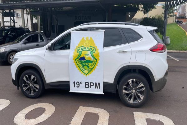 Ação policial resulta na recuperação de veículo furtado e apreensão de drogas em Toledo