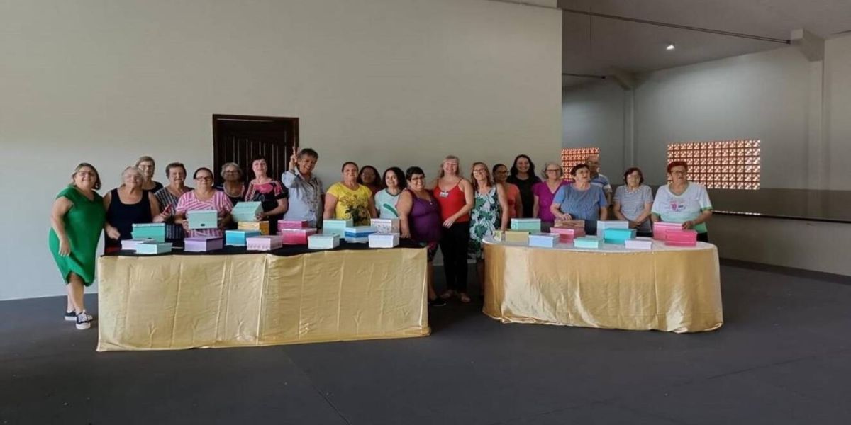 Toledo: Idosos do Certi Coopagro concluem oficina de Pintura e Decoração em Caixa MDF