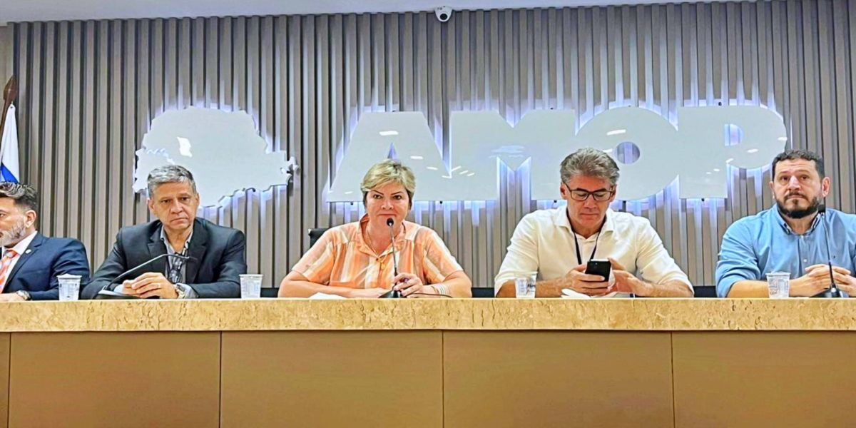 Prefeita Cleide Prates faz história ao assumir Presidência da AMOP, sendo a primeira mulher no cargo