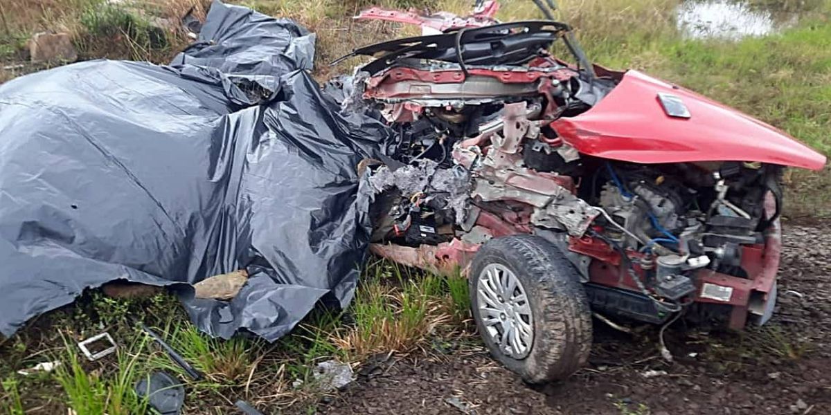 Três pessoas morrem em acidente brutal na PRC-280, próximo ao Trevo do Horizonte