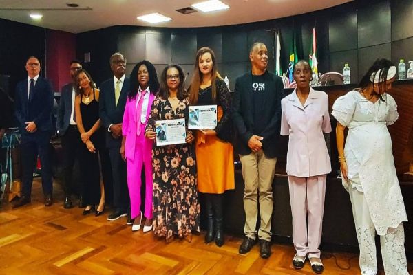 Vereadora e gerente de Comunicação de Cascavel recebem prêmio em Curitiba por luta contra racismo