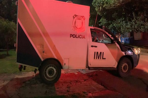 Homem de 34 anos é assassinado a tiros em residência no bairro Cascavel Velho