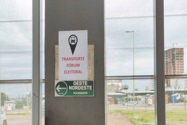 Cascavel oferece transporte gratuito para eleitores regularizarem situação no Fórum Eleitoral
