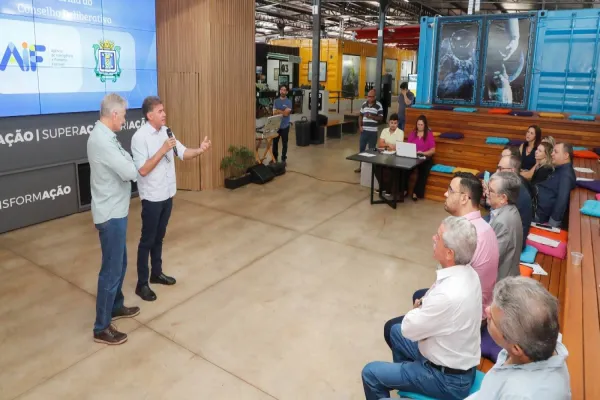 Foto relacionada a notícia: Assembleia empossa conselheiros da Agência de Inteligência e Fomento