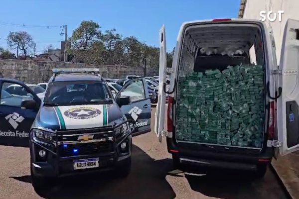Receita Federal apreende 300 kg de maconha em transportadora em Cascavel