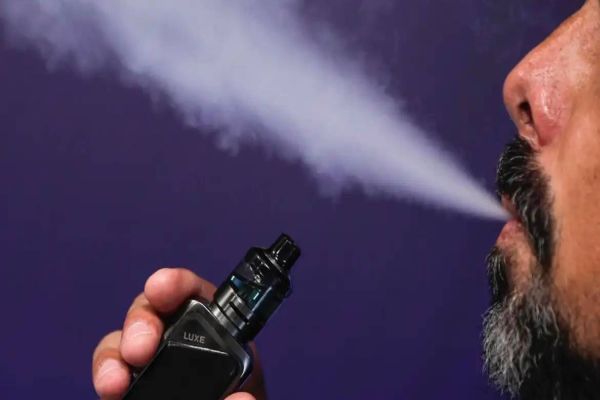 "Campanha Pod, Não Pode" mira na conscientização sobre proibição de cigarros eletrônicos