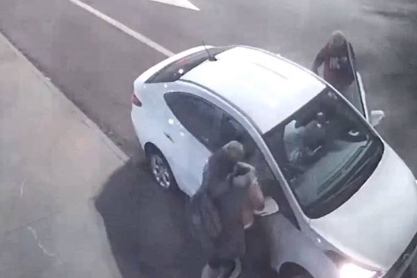 Tentativa de roubo na Avenida Barão do Rio Branco termina com prisão de um dos autores