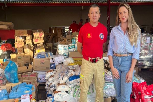 Engenheiros e arquitetos de Cascavel entregam doações para o Rio Grande do Sul