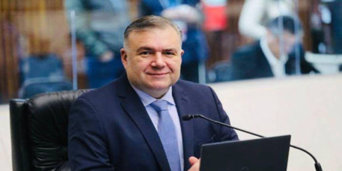 Projeto que visa combater o uso de Inteligência Artificial para produção de imagens pornográficas