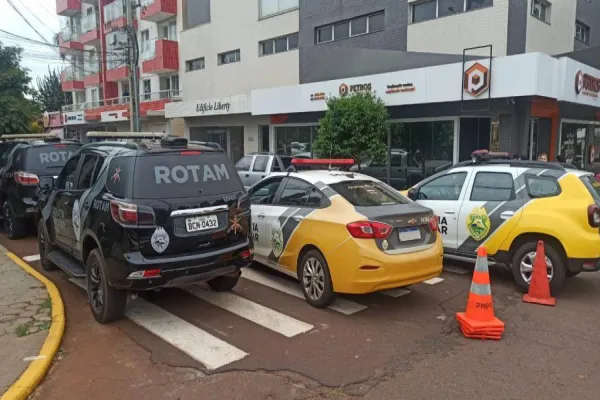 Foto relacionada a notícia: Jovem cai do 4º andar em Toledo; Polícia Civil investiga caso como possível tentativa de feminicídio