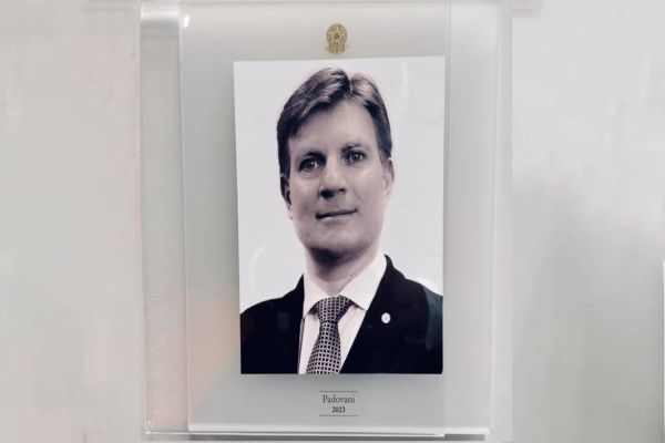 Deputado Federal Nelsinho Padovani é imortalizado como presidente da CINDRE em Cascavel