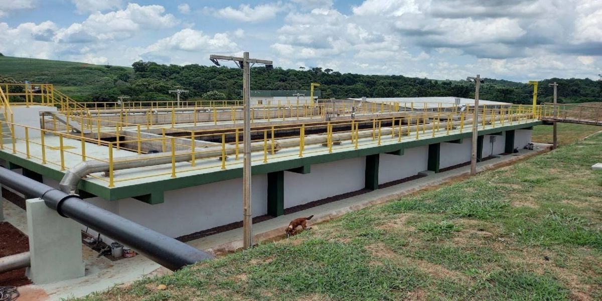 Antigas estações de esgoto em Cafelândia são demolidas; Uma estrutura mais moderna está em operação