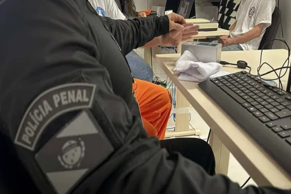 Foto relacionada a notícia: 476 pessoas privadas de liberdade tiveram documentos regularizados no Paraná