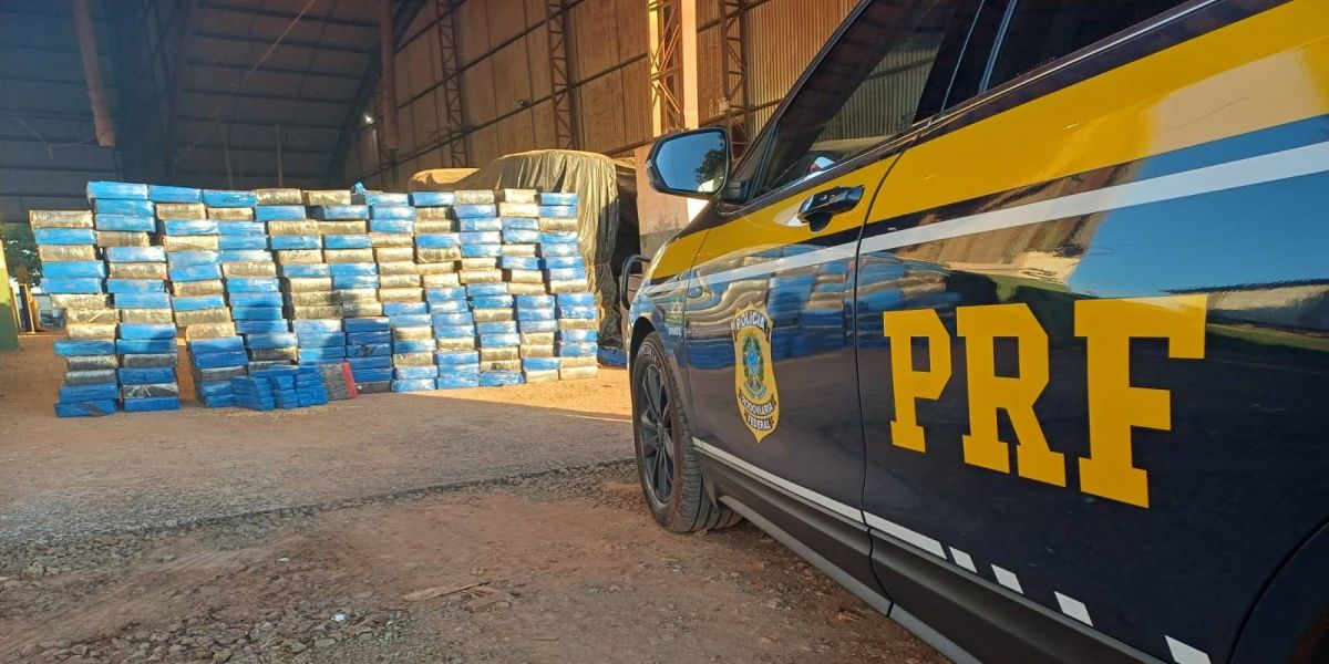PRF e Receita Federal apreendem em Iguaraçu maconha em meio à carga de soja