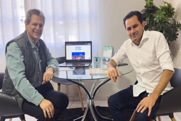 Pré-candidatos a prefeito de Cascavel e Maringá se reúnem para discutir futuro das cidades