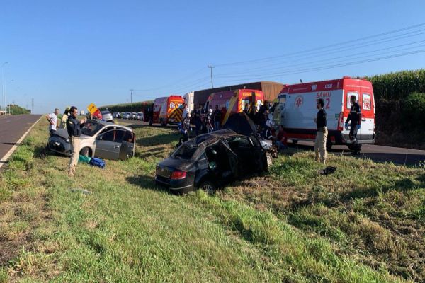 Seis pessoas ficam feridas em grave acidente na BR-467, próximo ao Contorno Oeste em Cascavel