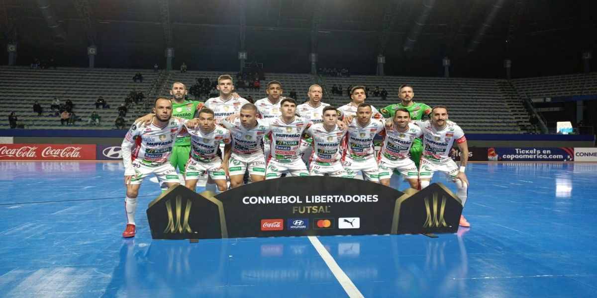 Em partida digna de final, Cascavel é eliminado pelo Magnus no último minuto