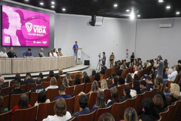 A mulher precisa denunciar agressões e ser protegida, diz Paranhos