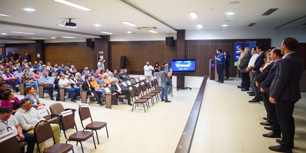 Encontro em Cascavel abre série de fóruns de planejamento e desenvolvimento territorial