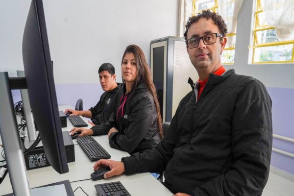 Estado e Senac ofertam 2.370 vagas em cursos gratuitos para alunos da EJA