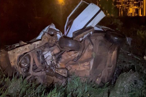 Dois homens morrem em grave acidente na PR-487 entre Campo Mourão e Iretama