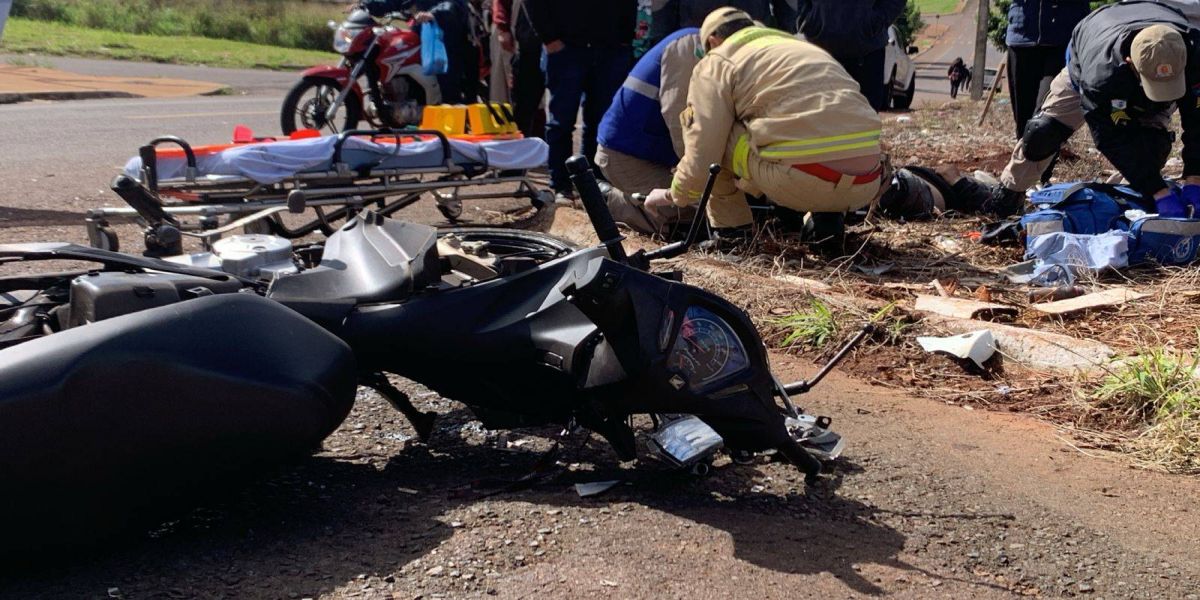 Motociclista sofre ferimentos graves em acidente na Rua Europa em Cascavel