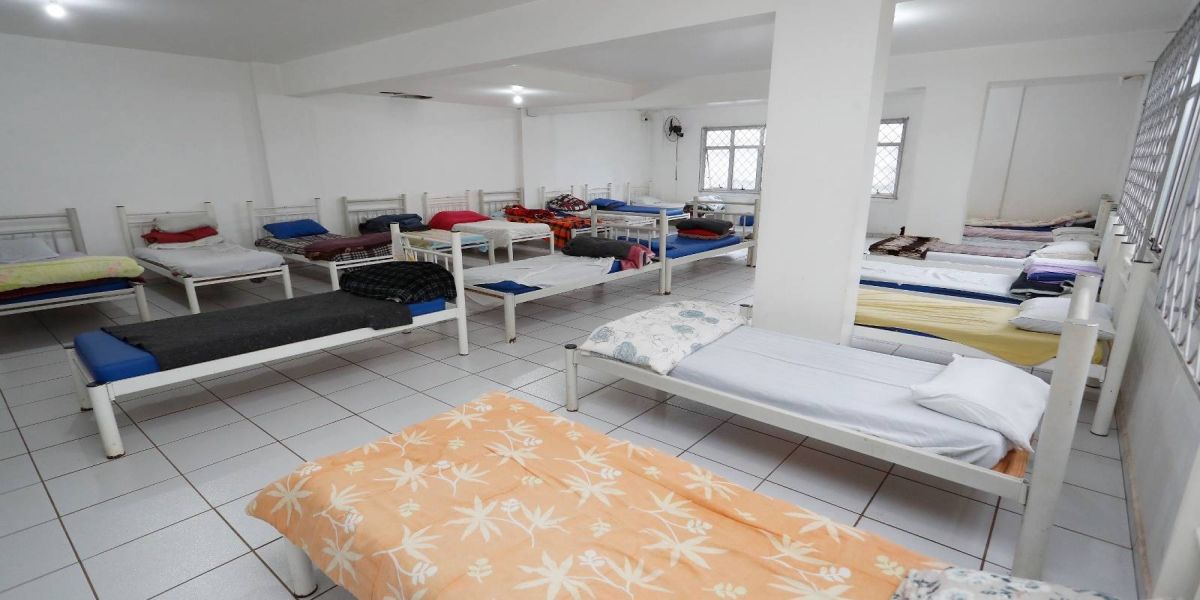 Cascavel intensifica acolhimento à população em situação de rua com queda das temperaturas