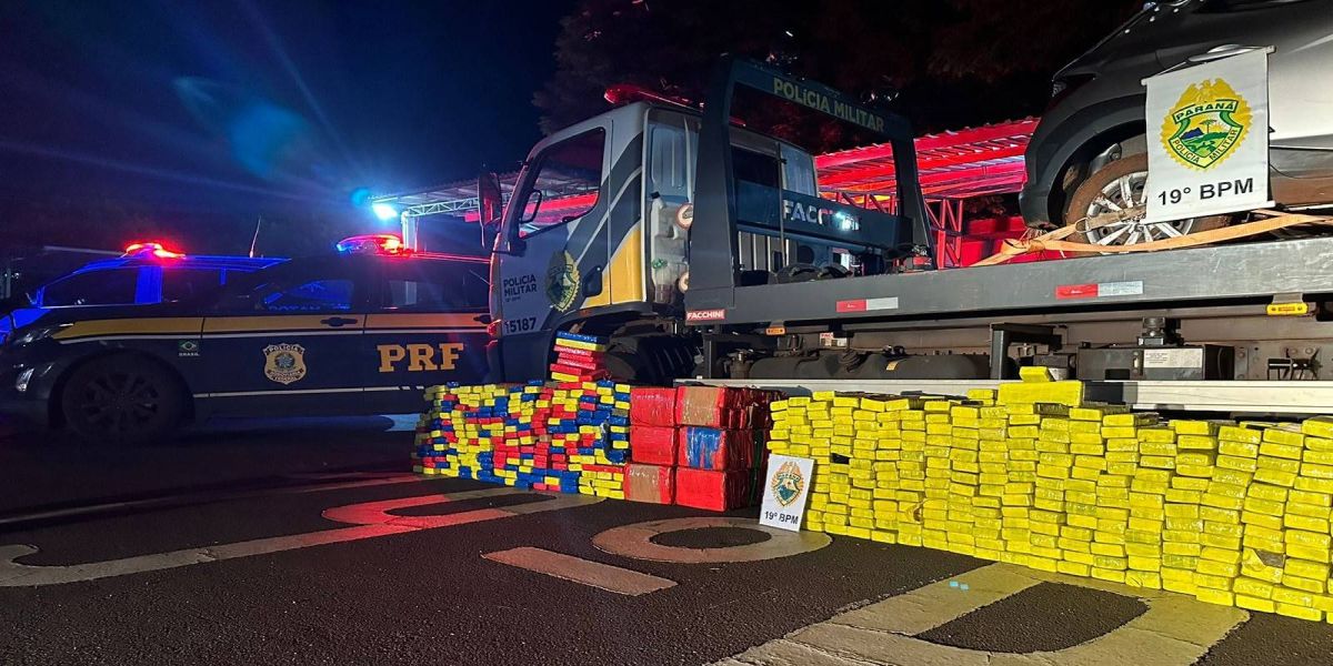 Quase 1 tonelada de maconha apreendida em operação conjunta da PRF, GM e PM na BR 163 em Toledo