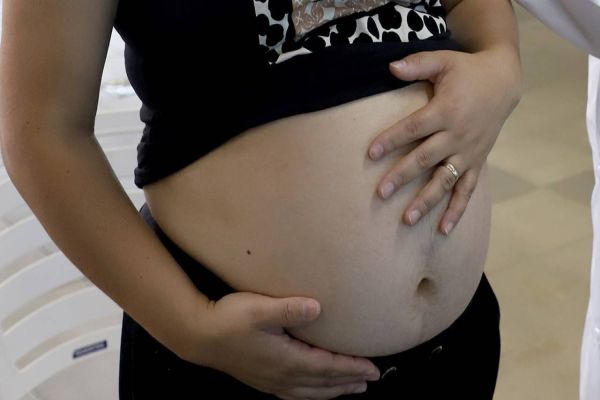 Gravidez na adolescência diminui quase 30% no Paraná entre 2019 e 2023
