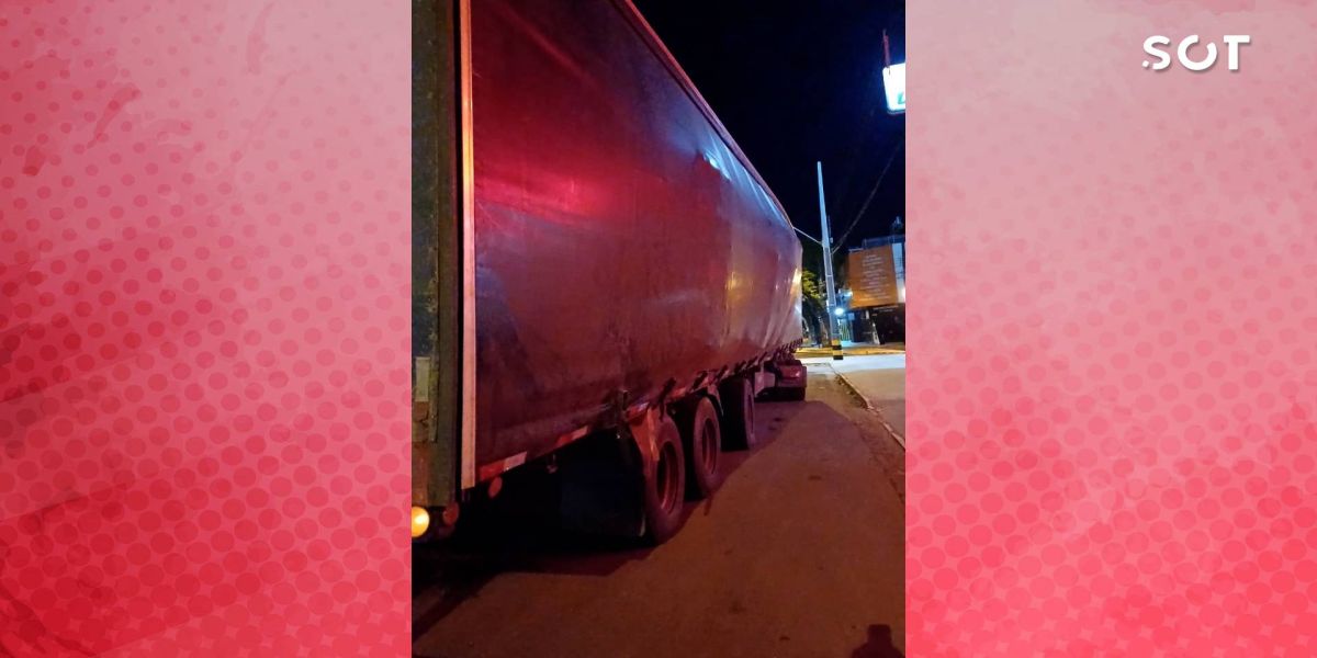 Carga de Refrigerantes mal amarrada coloca em risco motoristas na BR-376 em Maringá