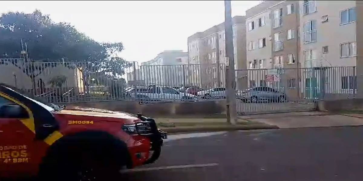 Incêndio em salão de festas de condomínio é controlado por Bombeiros no Riviera