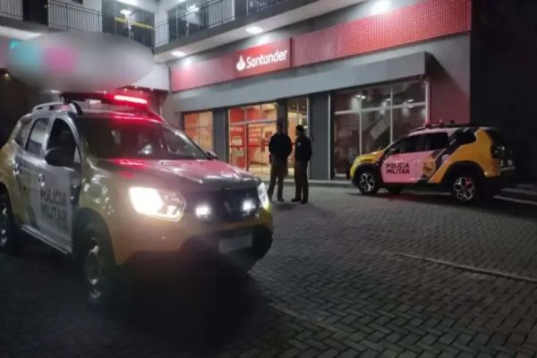 Quarteto assalta banco em Almirante Tamandaré e levam R$ 400 mil