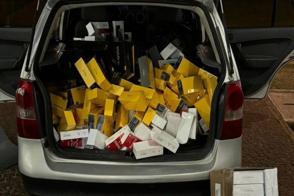 Polícia Federal fecha depósito clandestino de produtos eletrônicos em Foz do Iguaçu