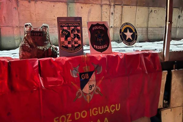 Operação da RF, PF e Força Nacional resulta na apreensão de um grande carregamento de maconha em Foz