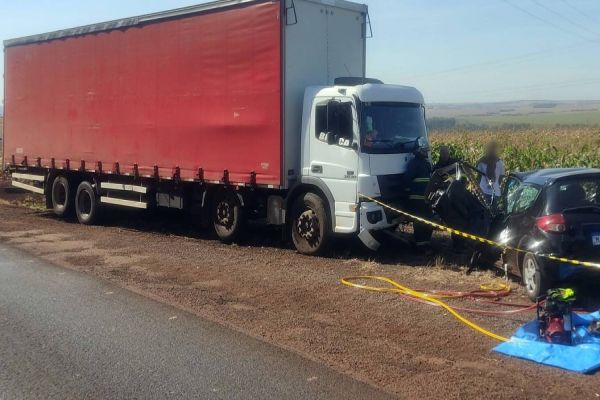 Colisão frontal na PR-239 em Assis Chateaubriand deixa um Morto