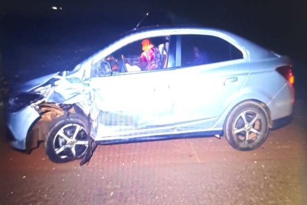 Duas pessoas ficam feridas em colisão lateral na PR-239 em Assis Chateaubriand