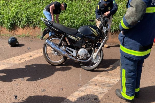 Motociclista sofre ferimentos moderados após forte colisão traseira na BR-369 em Cascavel
