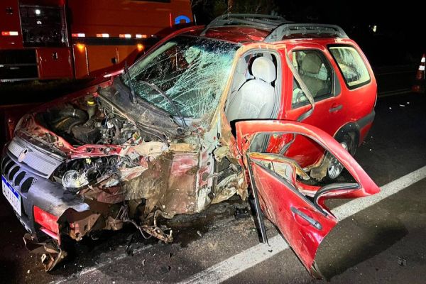 Colisão frontal na na BR-277 deixa um ferido grave e outro leve em Guaraniaçu