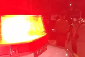 Imagem referente a notícia: Homem é preso após agredir mulher de 62 anos durante ocorrência de violência doméstica em Três Barras do Paraná