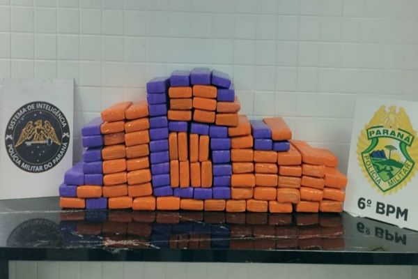 Duas mulheres são detidas pela PM com 68,3kg de maconha em Cascavel