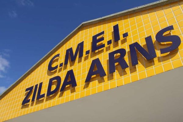 Pais denunciam falta de direção e coordenação no CMEI Zilda Arns Neumann em Cascavel