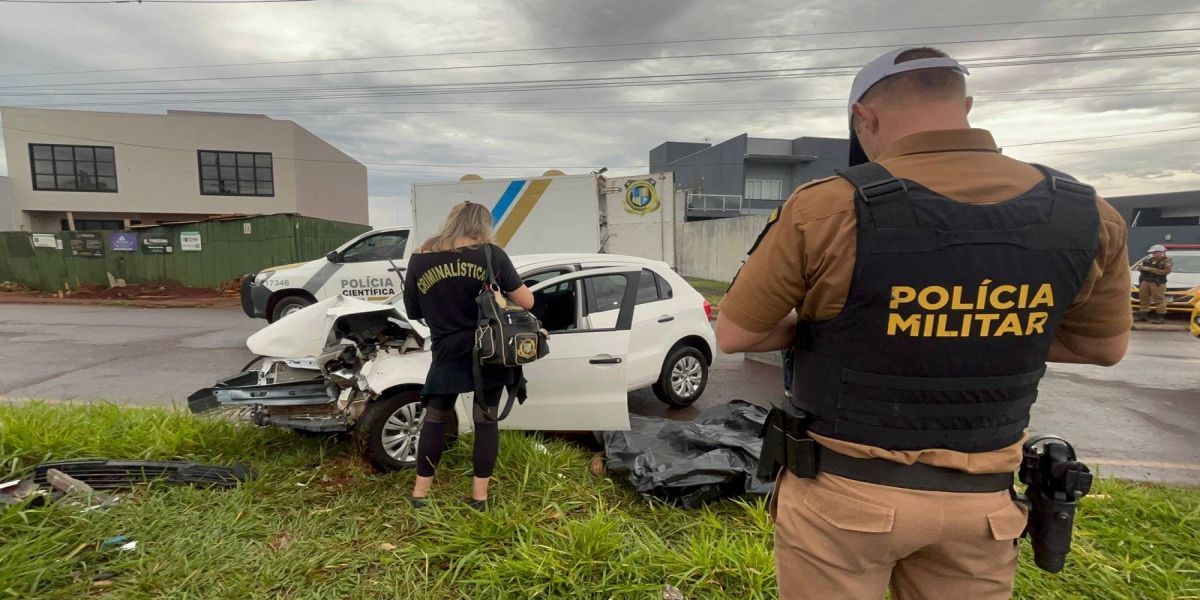 Motorista morre após mal súbito e colisão na Avenida Gramado em Foz do Iguaçu