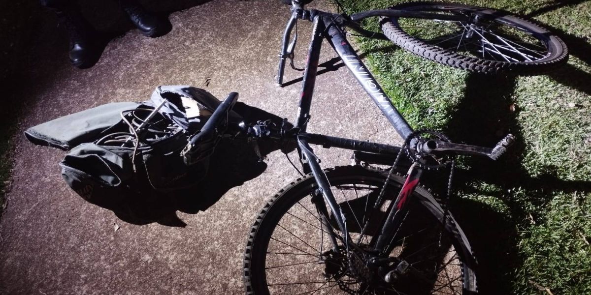 Homem é preso pela GM após tentar furtar fios de telefonia no centro de Cascavel