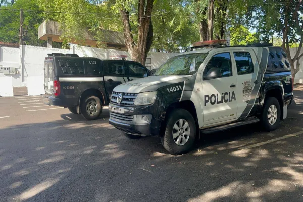 Foto relacionada a notícia: Sogra é presa pela Polícia Civil acusada de matar genro a facadas em Foz do Iguaçu