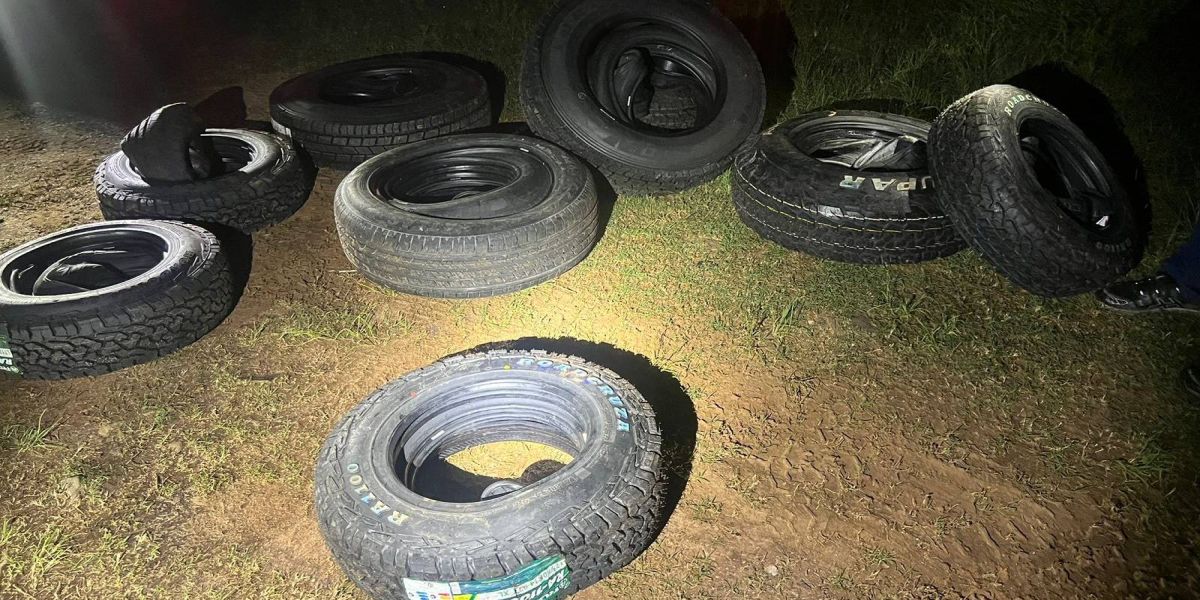 Paraguaio é preso por contrabandear pneus na Ponte da Amizade em Foz do Iguaçu