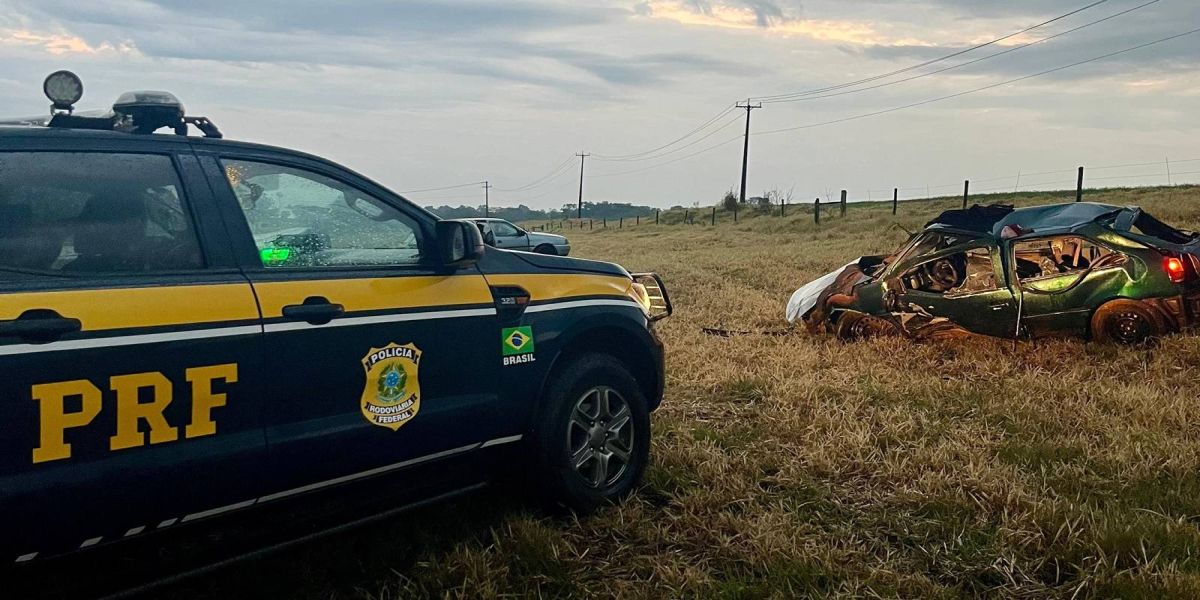 Jovem morre e três ficam feridos em capotamento na BR-373 em Candói