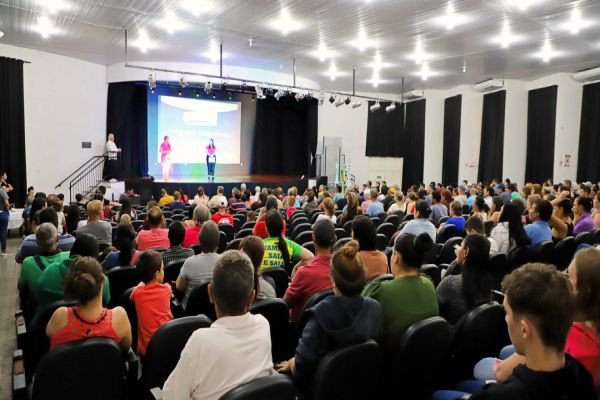 Entregues os primeiros empenhos do Programa Itaipulândia Vivendo Melhor